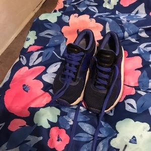 Kids 11 Nike used shoe Converse 7 in men